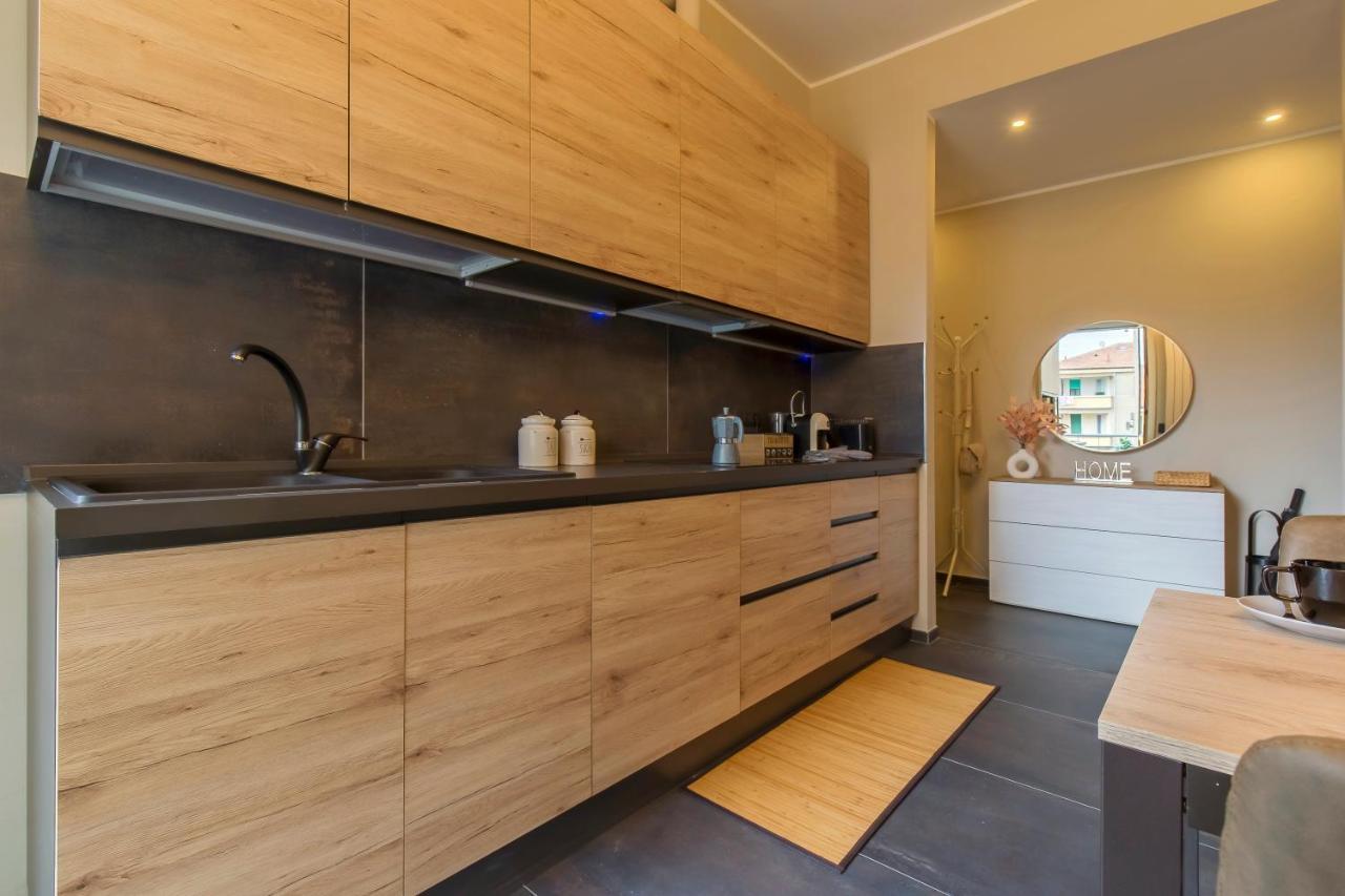 Modern & Bright 2 Bedroom Flat 50M From M4 Stop Milán Exteriér fotografie
